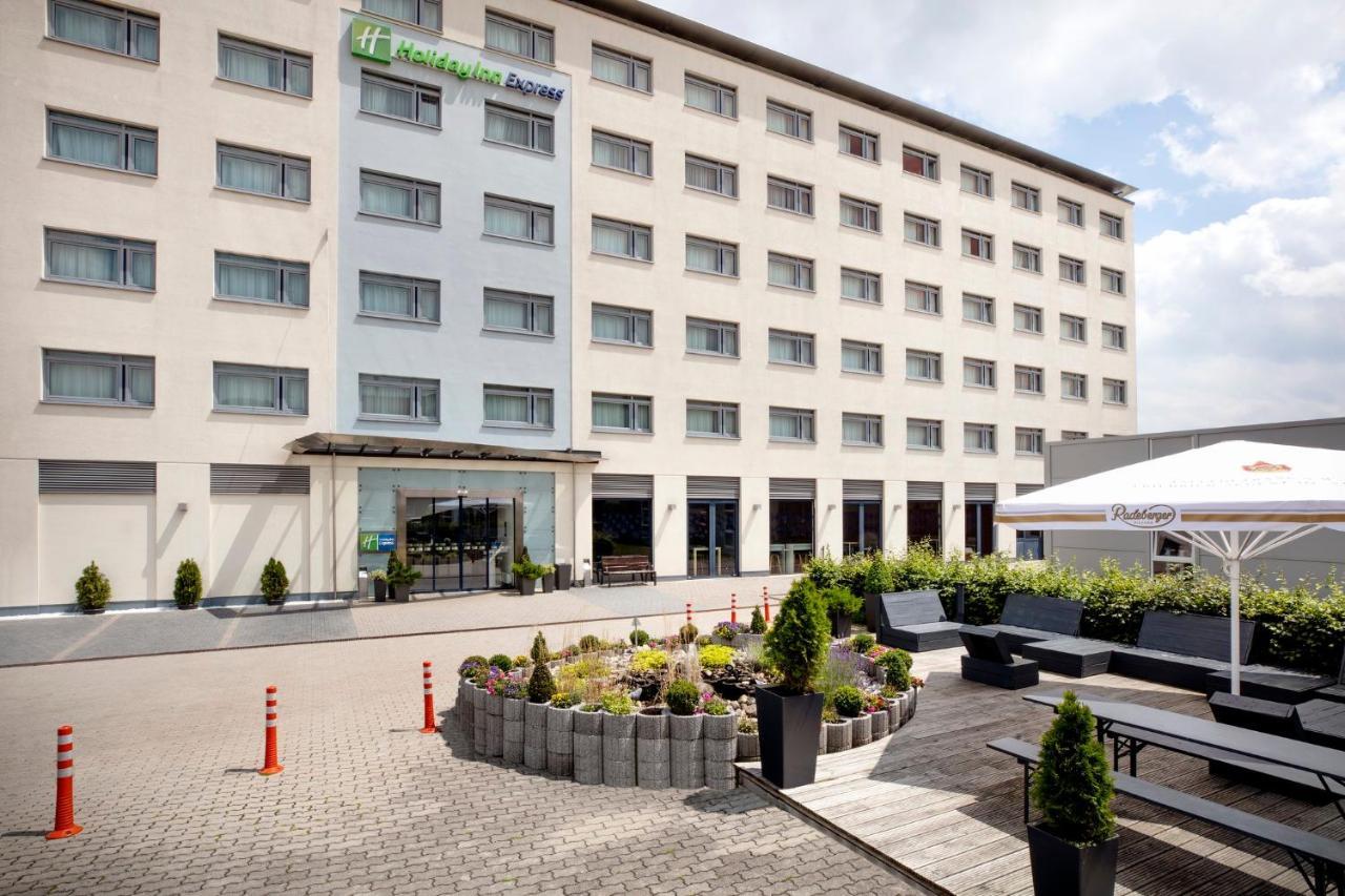 Hotel Express Muenchen Messe By Ihg 3*