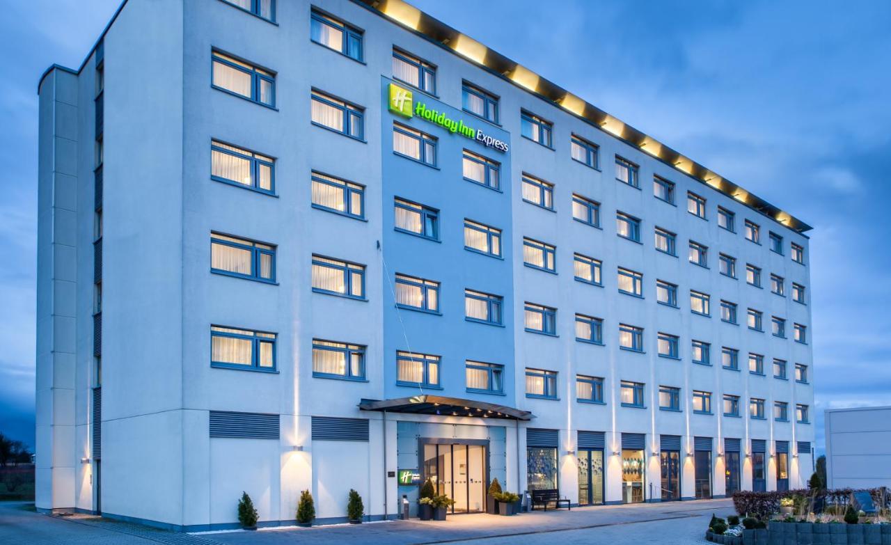 Hotel Express München Messe, An Ihg 3*