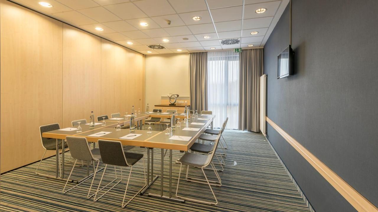 Hotel Express Muenchen Messe By Ihg 3*