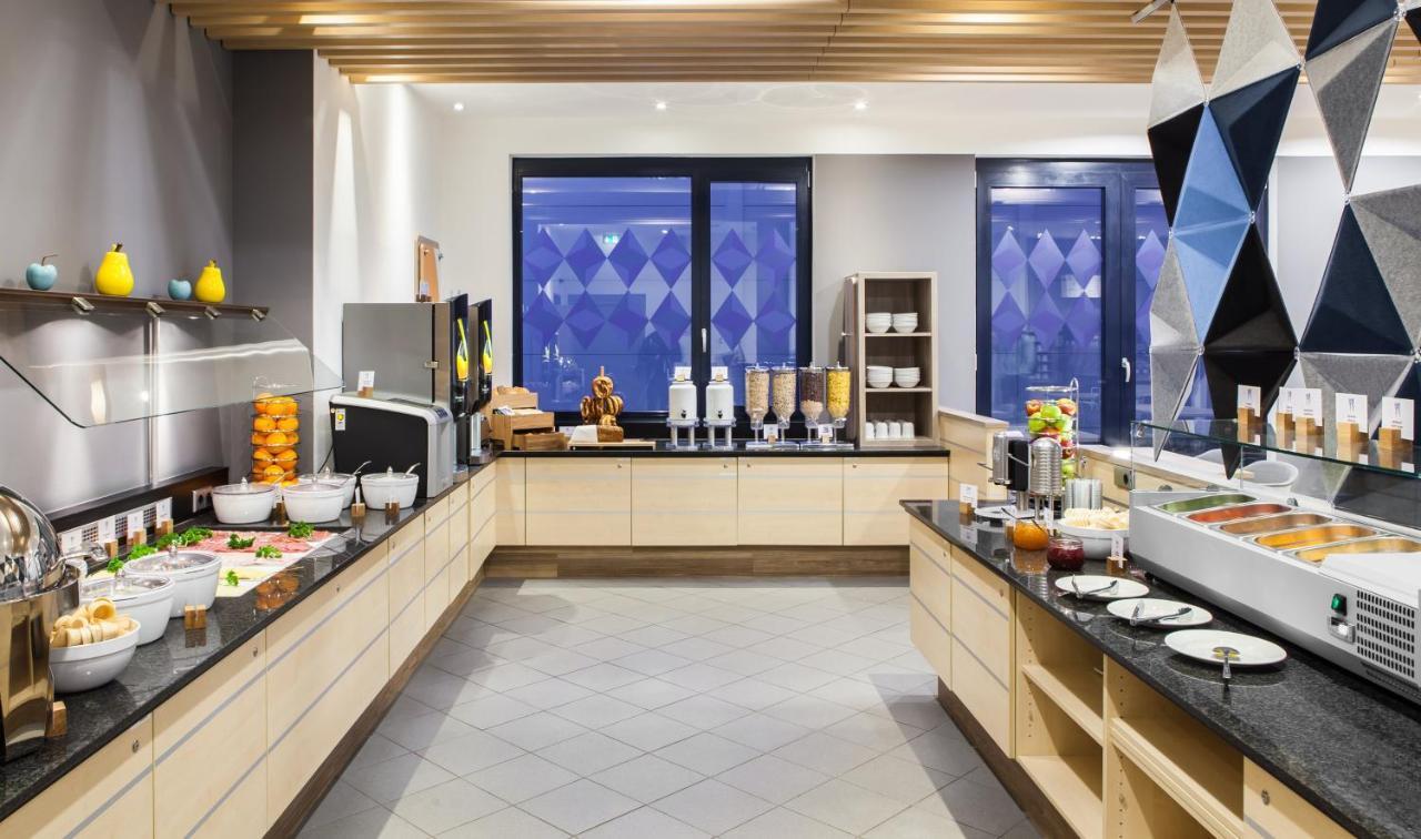 Express München Messe, An Ihg 3*